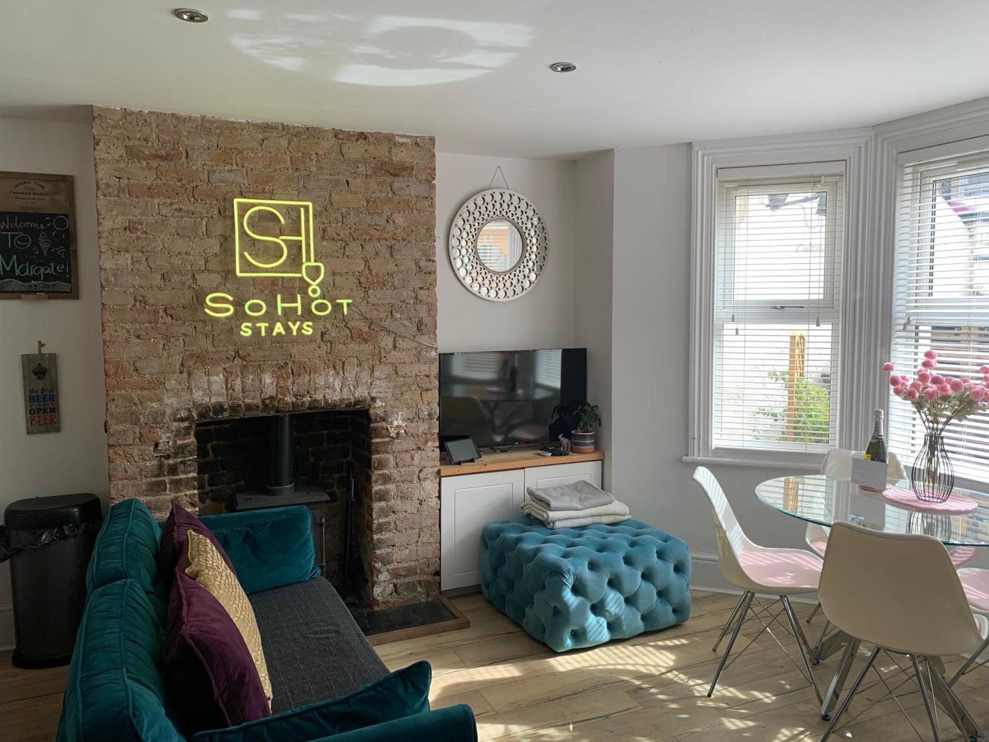 Stylish & Cosy Margate Escape With Hot Tub And Log Burner Dogs Welcome Exterior foto